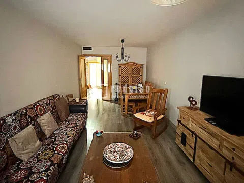 Duplex - Photo 2