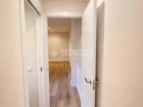 Flat in calle de Santa María - Photo 4