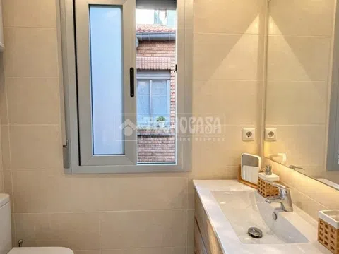 Flat in calle de Santa María - Photo 5