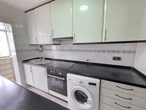Flat in calle Nuno Gómez - Photo 6