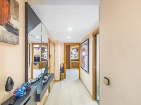 Penthouse in plaza de Valsaín - Photo 17