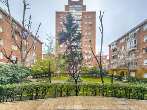 Penthouse in plaza de Valsaín - Photo 4