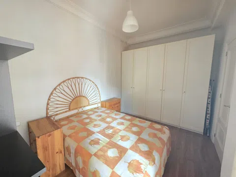 Flat in calle de Eugenio Sellés - Photo 13