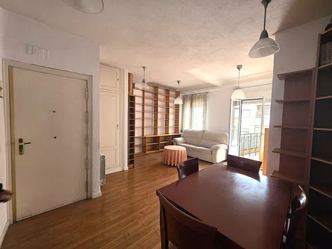 Flat in calle de Eugenio Sellés - Photo 10