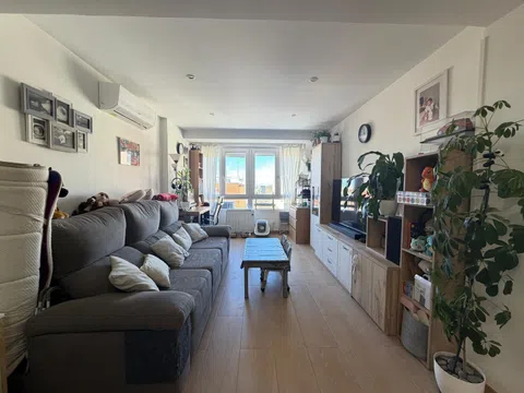 Flat in Av Betanzos - Photo 1