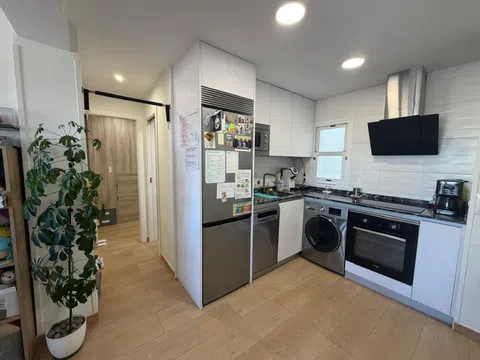 Flat in Av Betanzos - Photo 2