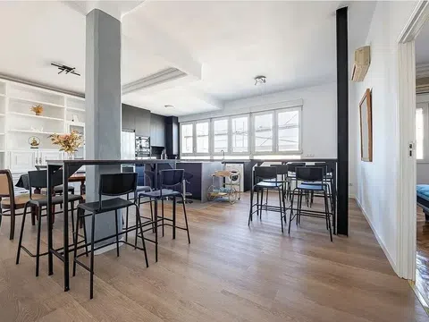 Penthouse - Photo 1