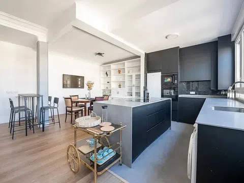 Penthouse - Photo 5