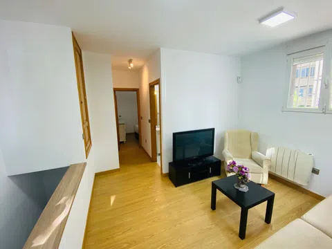 Duplex in carretera de Boadilla del Monte - Photo 1