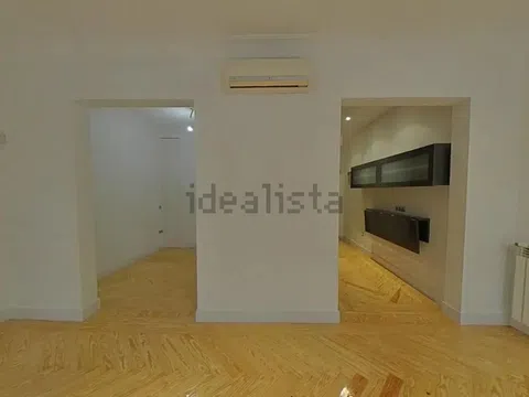 Flat in calle de Castelló, 34 - Photo 3