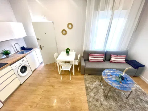 Flat in calle de Servando Batanero - Photo 3