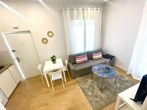 Flat in calle de Servando Batanero - Photo 4