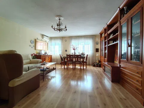 Flat - Photo 3