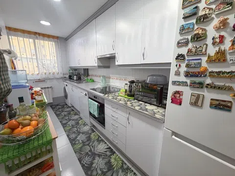 Flat in calle Blasón - Photo 14