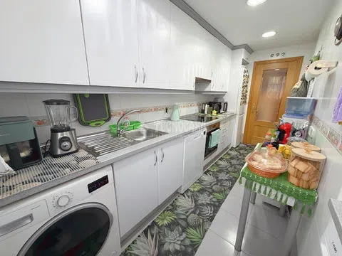Flat in calle Blasón - Photo 15
