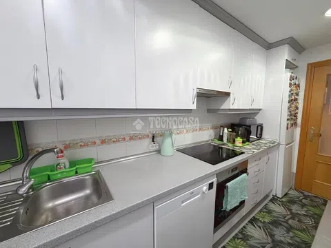 Flat in calle Blasón - Photo 16