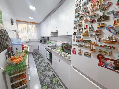 Flat in calle Blasón - Photo 17