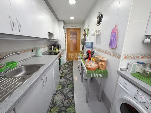 Flat in calle Blasón - Photo 18