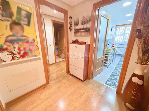 Flat in calle Blasón - Photo 8
