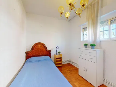 Flat in calle de Arroyo de Fontarrón - Photo 7