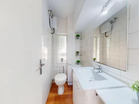 Flat in calle de Arroyo de Fontarrón - Photo 10