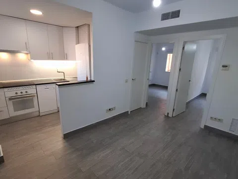 Flat in calle del Jaspe - Photo 1