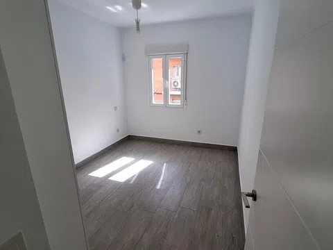 Flat in calle del Jaspe - Photo 14