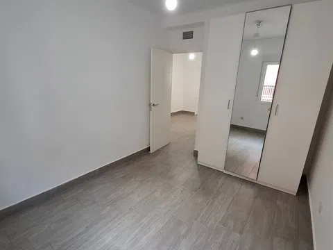 Flat in calle del Jaspe - Photo 17
