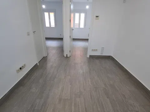 Flat in calle del Jaspe - Photo 4