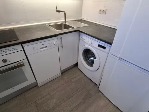 Flat in calle del Jaspe - Photo 9