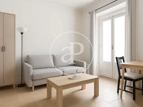 Flat in Corredera Baja de San Pablo - Photo 3