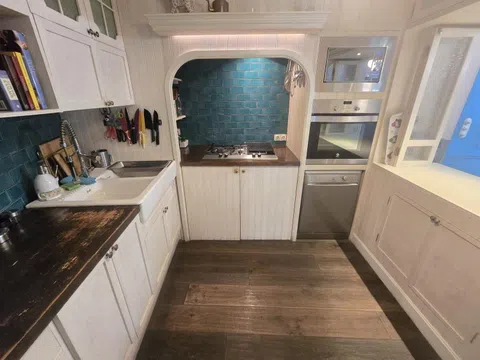 Flat in calle de Leganitos - Photo 5