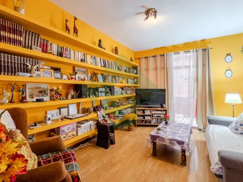 Flat in calle de Castrojeriz - Photo 9