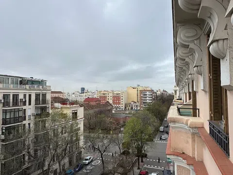 Flat in calle de Juan Bravo - Photo 9