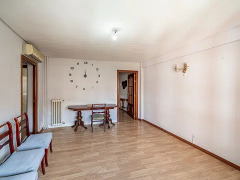 Flat in calle del Poeta Blas de Otero, 10 - Photo 2