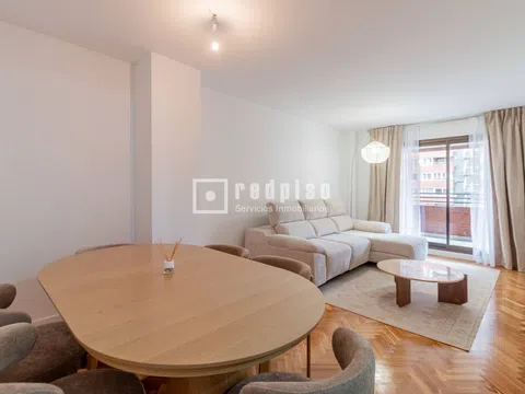 Flat in avenida de Burgos - Photo 1