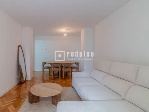 Flat in avenida de Burgos - Photo 4