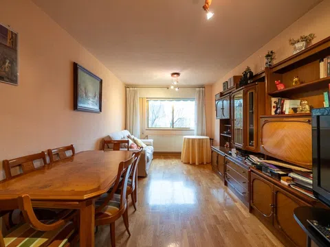 Flat in calle de Villacastín - Photo 2
