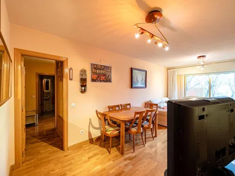 Flat in calle de Villacastín - Photo 5