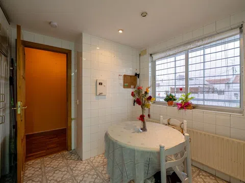 Flat in calle de Villacastín - Photo 9