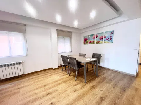 Flat in calle de Emilio Ferrari - Photo 5