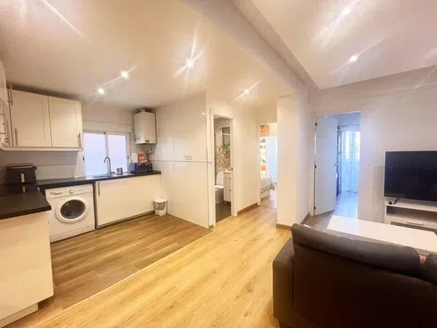 Flat in calle de Emilio Ferrari - Photo 6