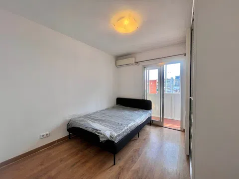 Flat in calle de Emilio Ferrari - Photo 10