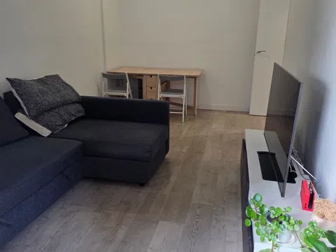 Flat - Photo 2