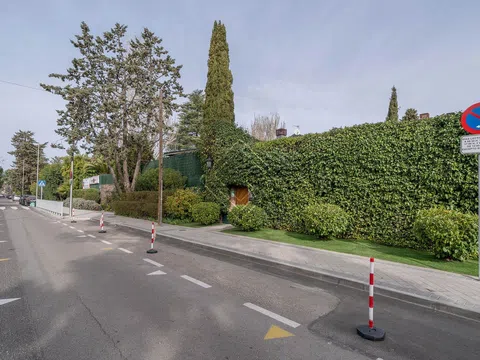 Detached house - Photo 3