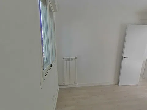 Flat in calle de Alfonso Martínez Conde - Photo 4
