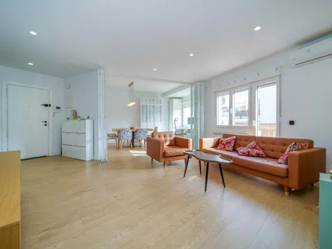 Flat - Photo 2