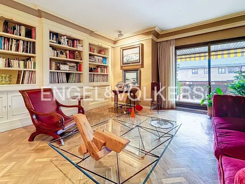 Flat - Photo 2