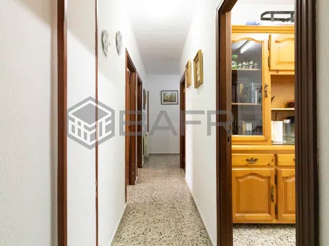 Flat in calle del Mar de Aral - Photo 17