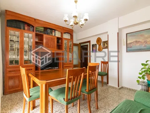Flat in calle del Mar de Aral - Photo 3